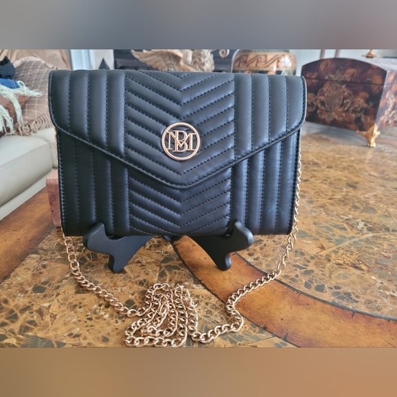 Badgley Mischka Black Quilted Women's Crossbody Bag - Picture 6 of 10